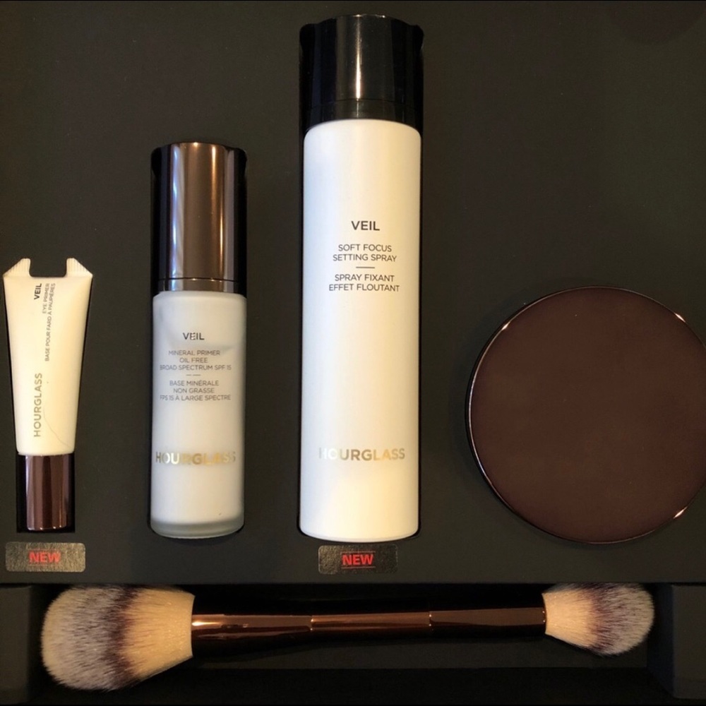 Hourglass cosmetics veil set